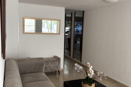 Amplio y bien ubicado apartamento en venta