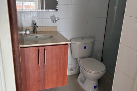 Amplio y bien ubicado apartamento en venta