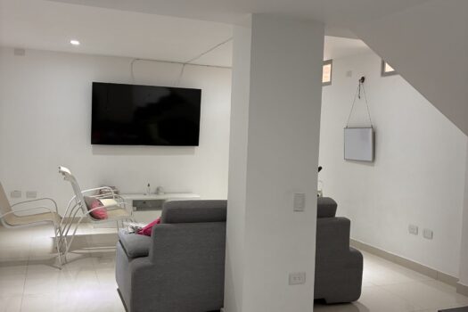 Se arrienda hermosa casa en Terrazas de Menzuly