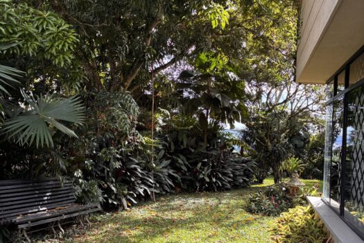 Se vende impresionante casa de 270 mts2 en lagos del cacique