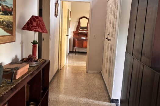 Se vende impresionante casa de 270 mts2 en lagos del cacique